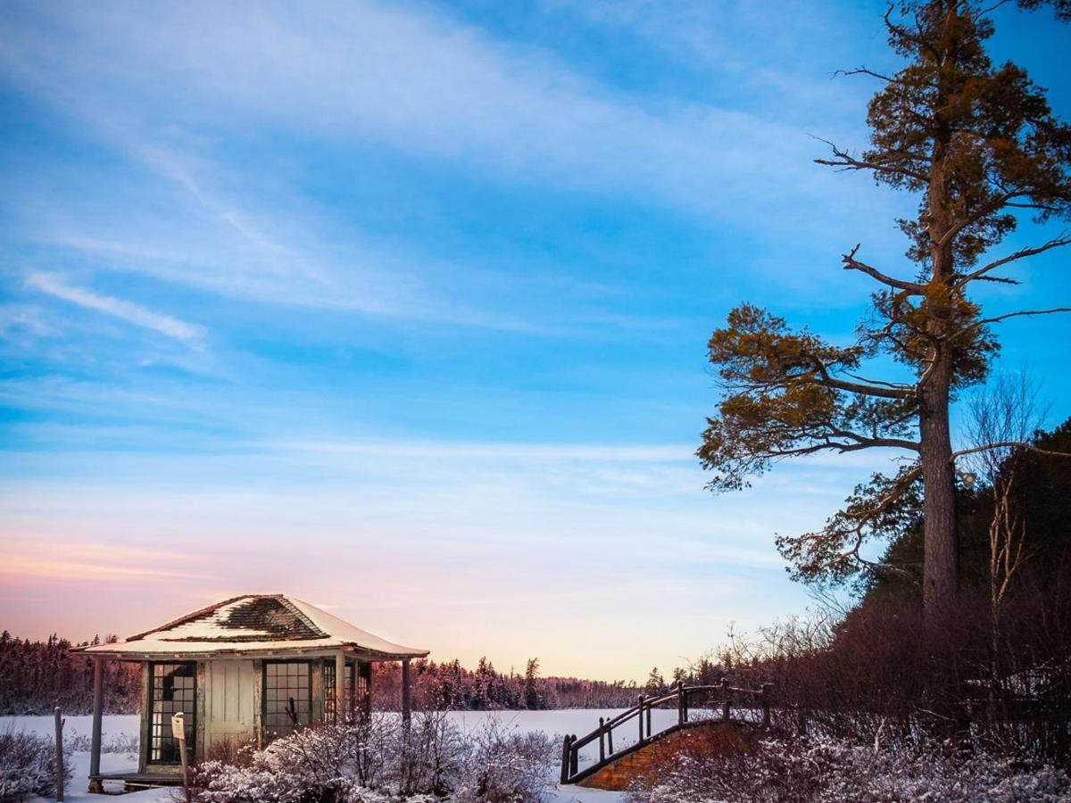 Hotel White Pine Camp Paul Smiths Exterior foto