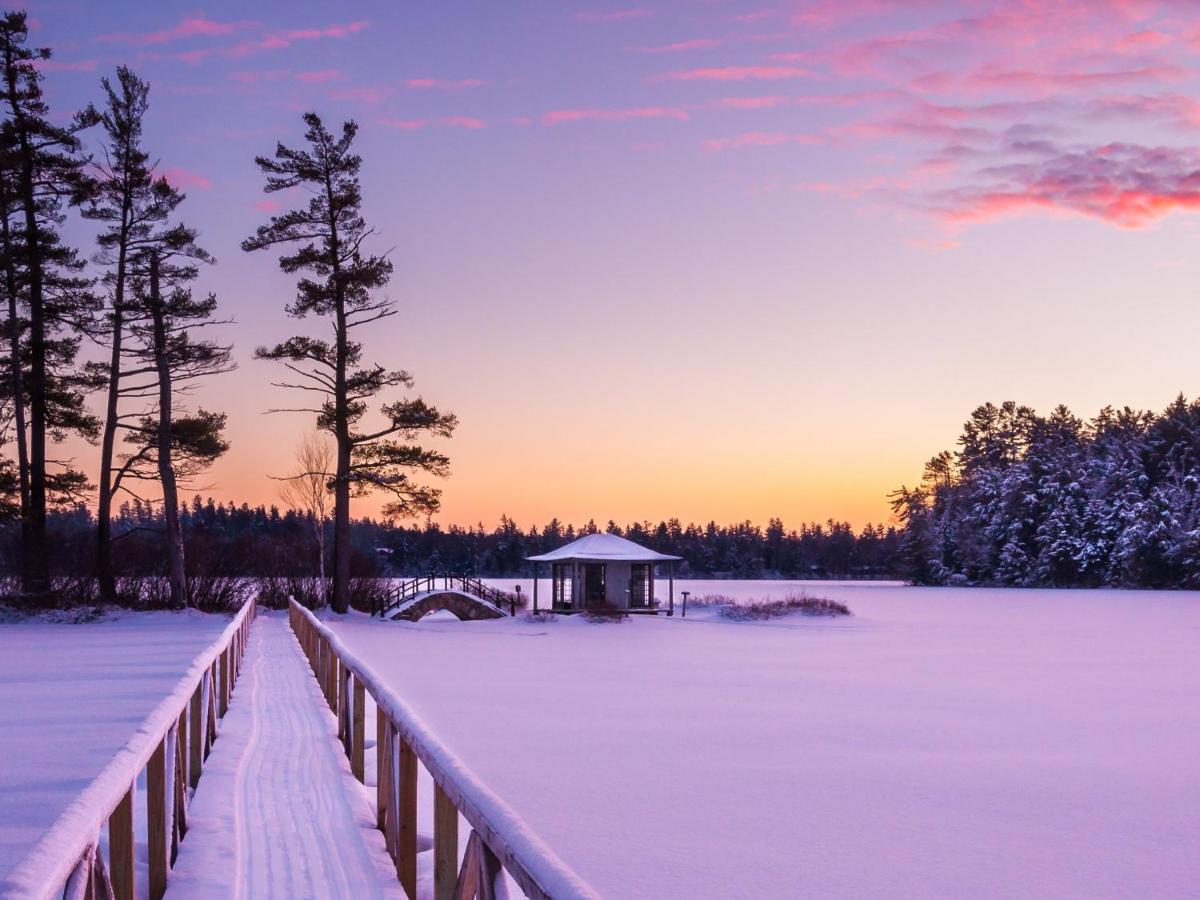 Hotel White Pine Camp Paul Smiths Exterior foto