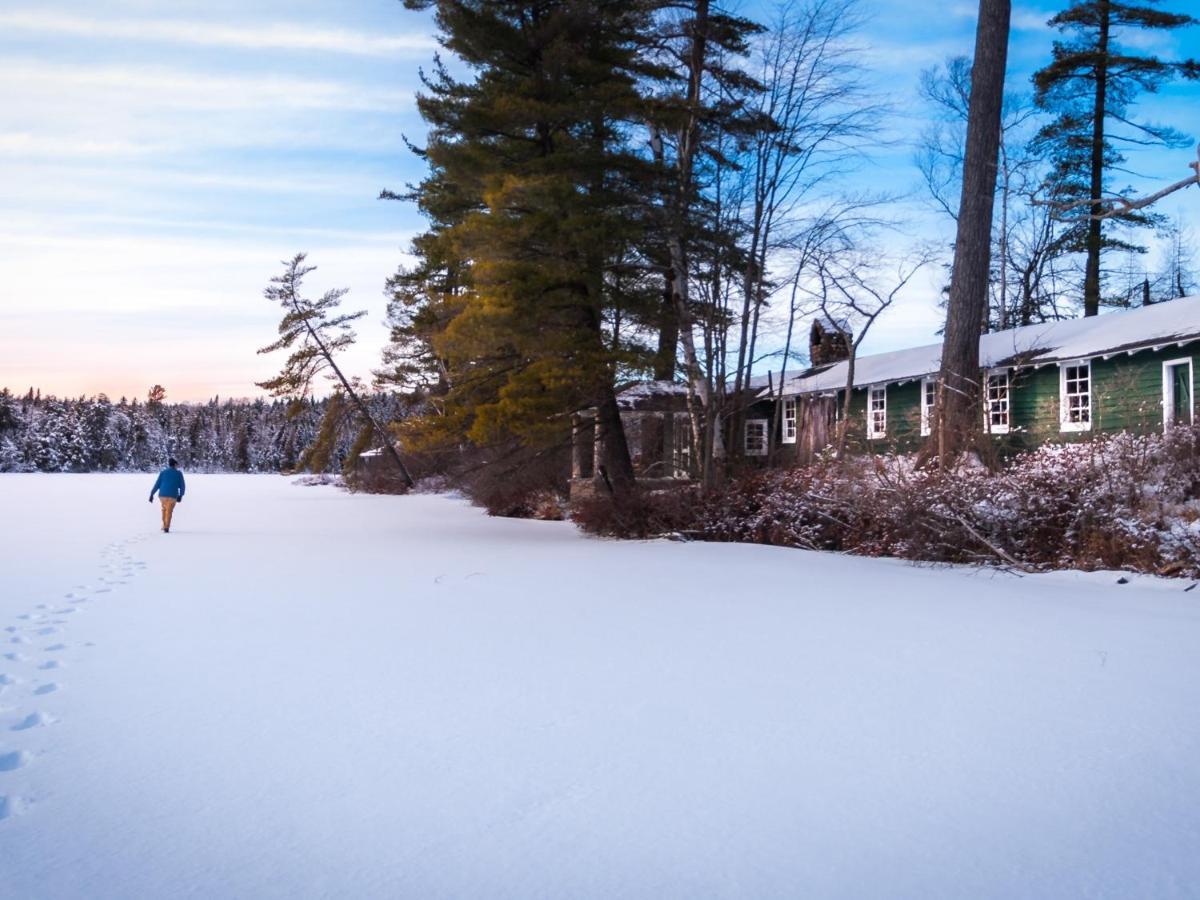 Hotel White Pine Camp Paul Smiths Exterior foto
