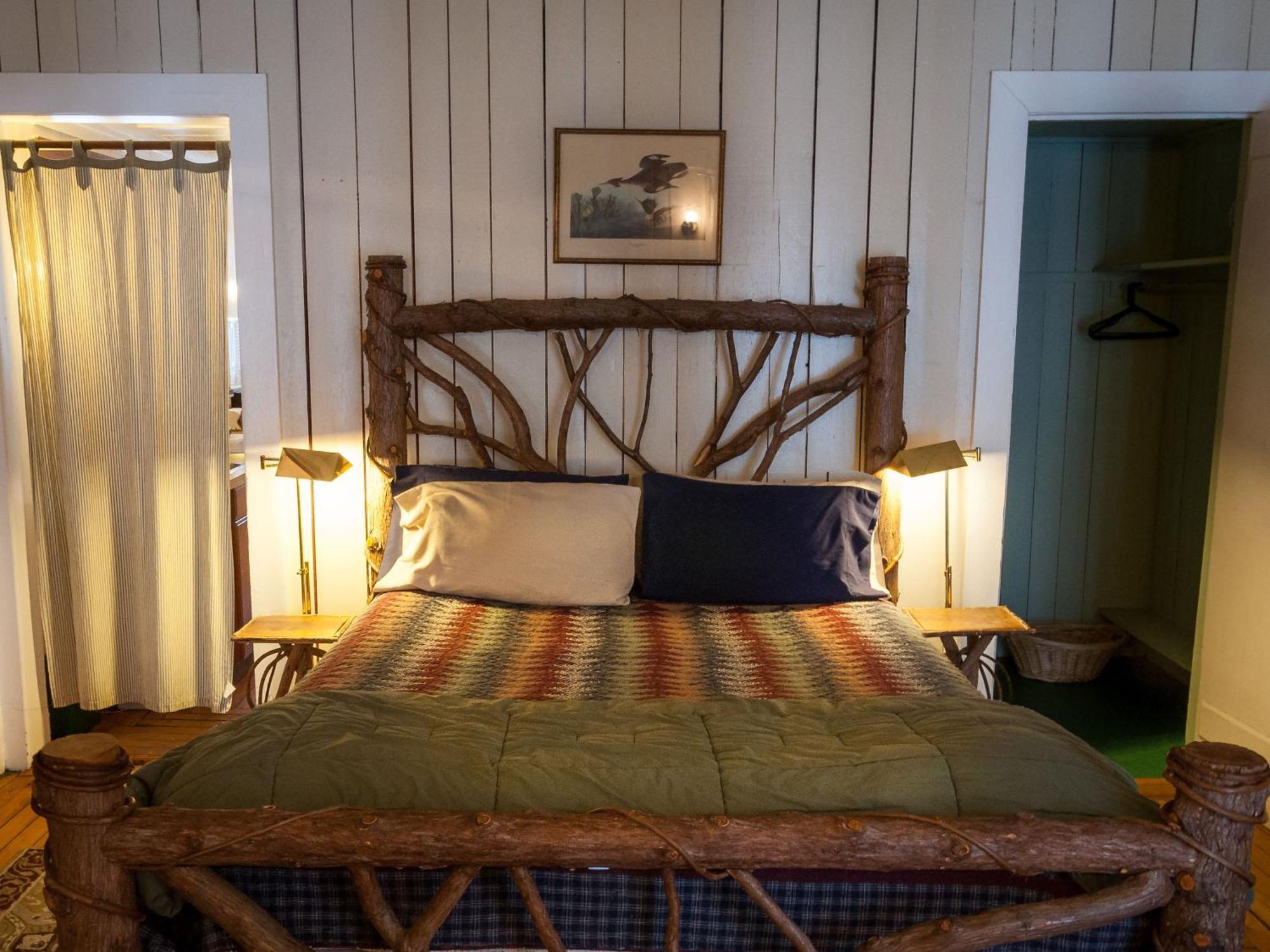 Hotel White Pine Camp Paul Smiths Zimmer foto